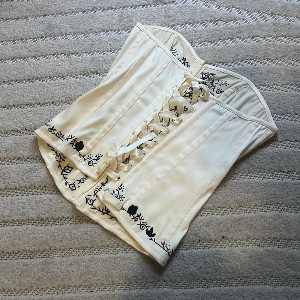 VTG Y2K Charlotte Russes white corsetsize M/L BlackWhite Silky Rococo Coquette - Picture 3 of 8